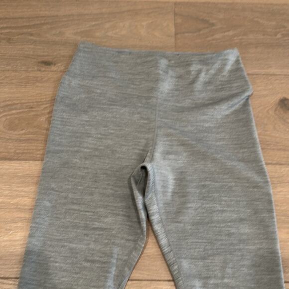 NIKE Heathered Gray One Dri-Fit Workout Running Active Legging Bottoms Size M - Picture 3 of 13